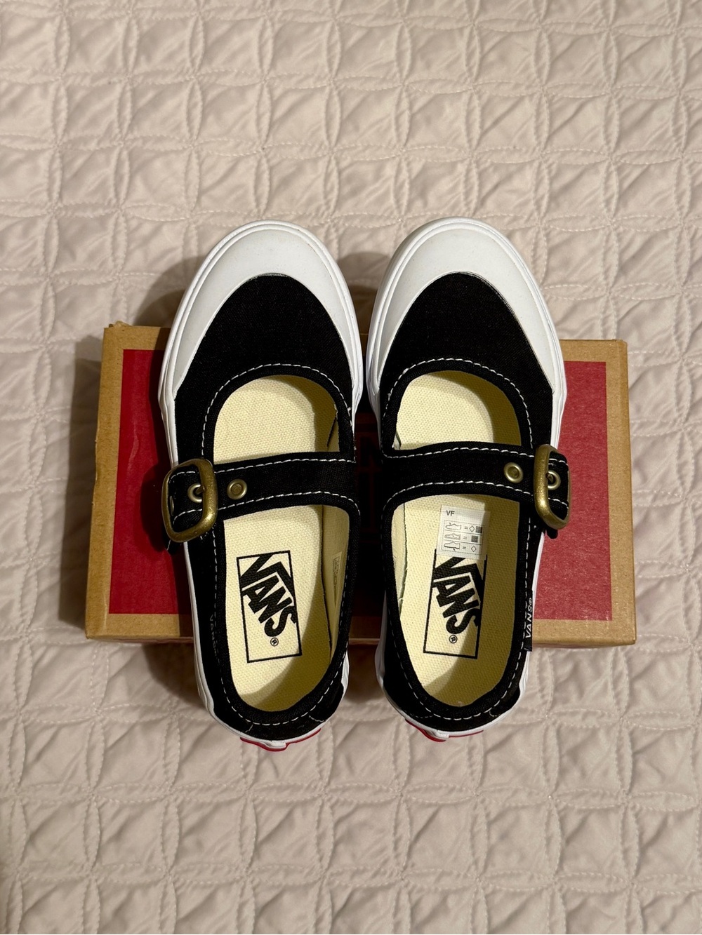 NIB Vans Kids Black Canvas Mary Jane Sneakers Size 11.0